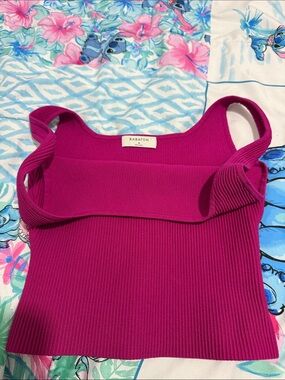 Babaton Fuchsia Ribbed Knit Tank Top size M stretchy